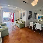 Luxury House 