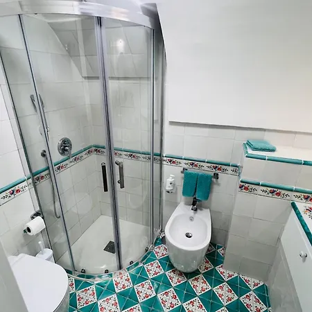 Luxury House In Pompeiana Via Camerelle Con Terrazza Vista Mare * Capri