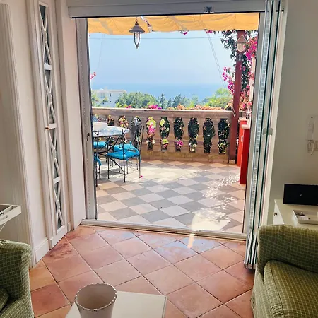 Apartamento Luxury House In Pompeiana Via Camerelle Con Terrazza Vista Mare Capri